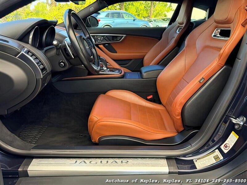 2018 Jaguar F-TYPE 340HP   - Photo 19 - Naples, FL 34104