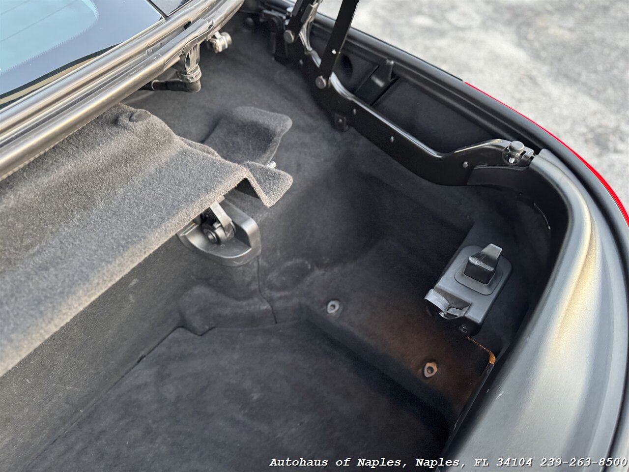 2013 Mercedes-Benz SL 550   - Photo 59 - Naples, FL 34104