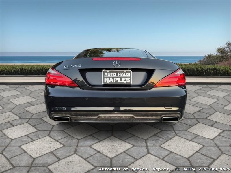 2013 Mercedes-Benz SL 550   - Photo 31 - Naples, FL 34104
