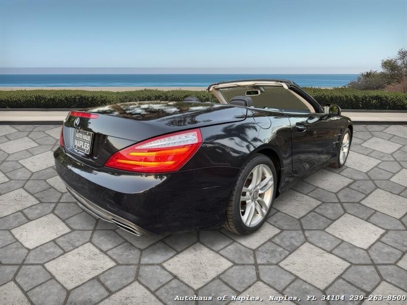 2013 Mercedes-Benz SL 550   - Photo 72 - Naples, FL 34104