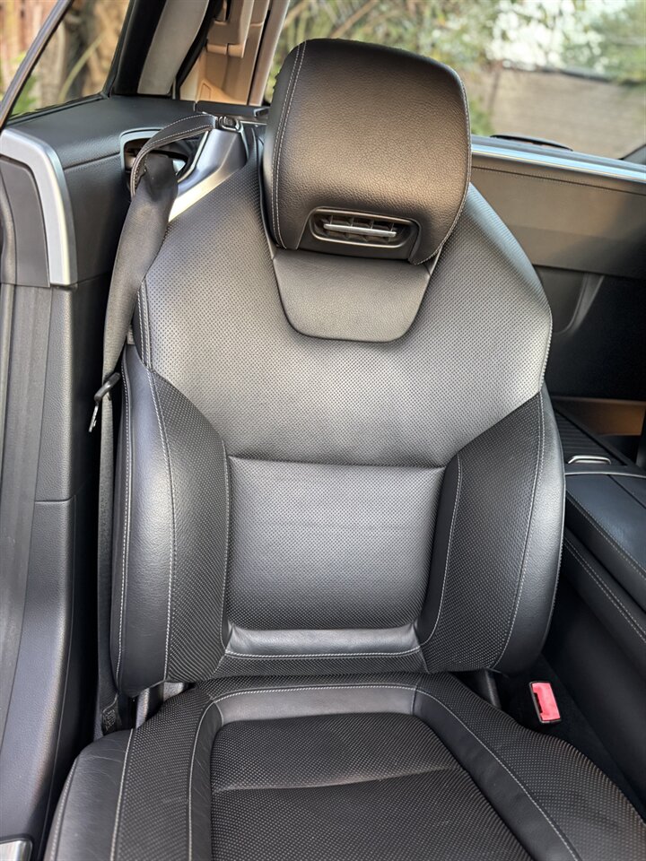 2013 Mercedes-Benz SL 550   - Photo 29 - Naples, FL 34104