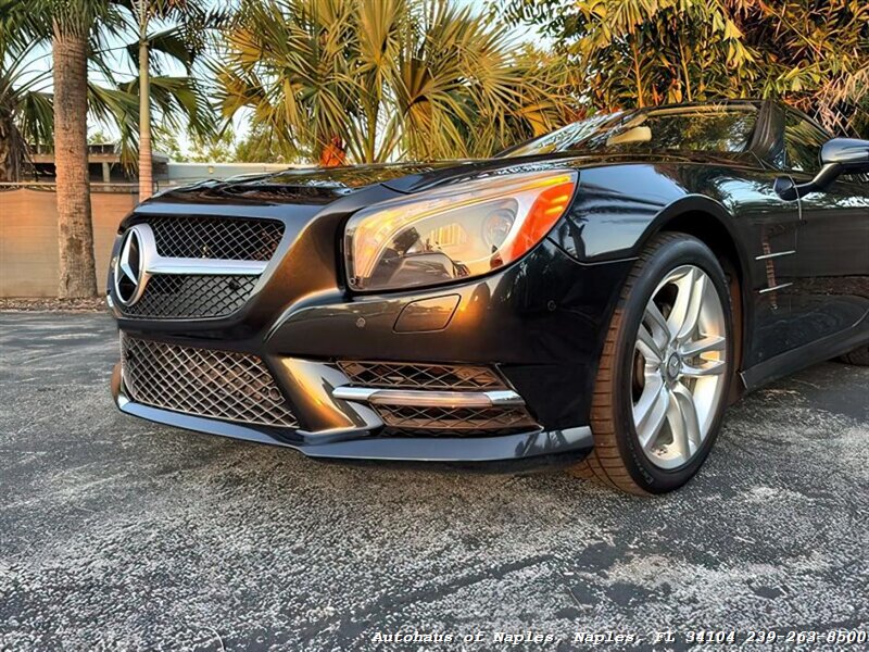 2013 Mercedes-Benz SL 550   - Photo 8 - Naples, FL 34104