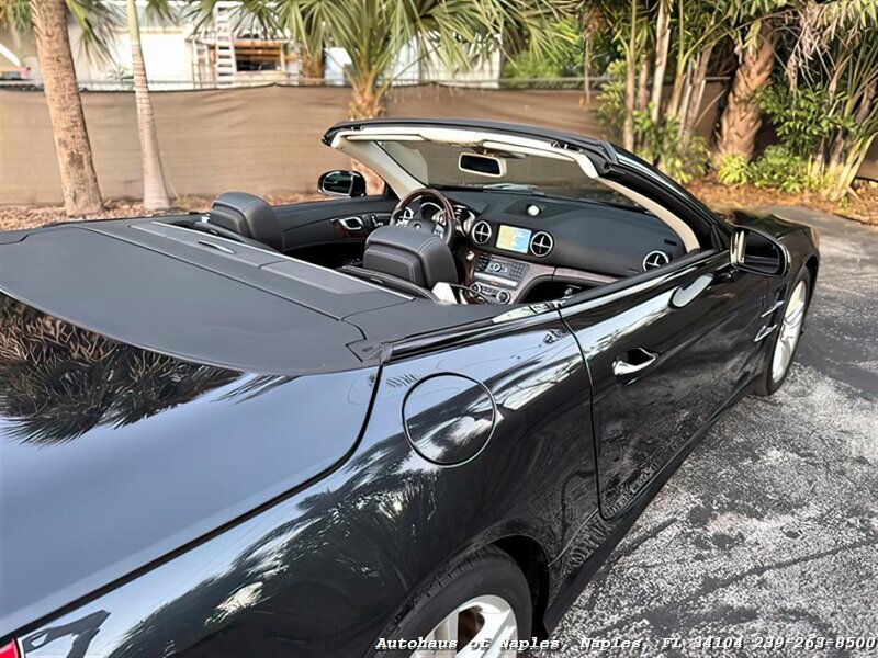 2013 Mercedes-Benz SL 550   - Photo 65 - Naples, FL 34104