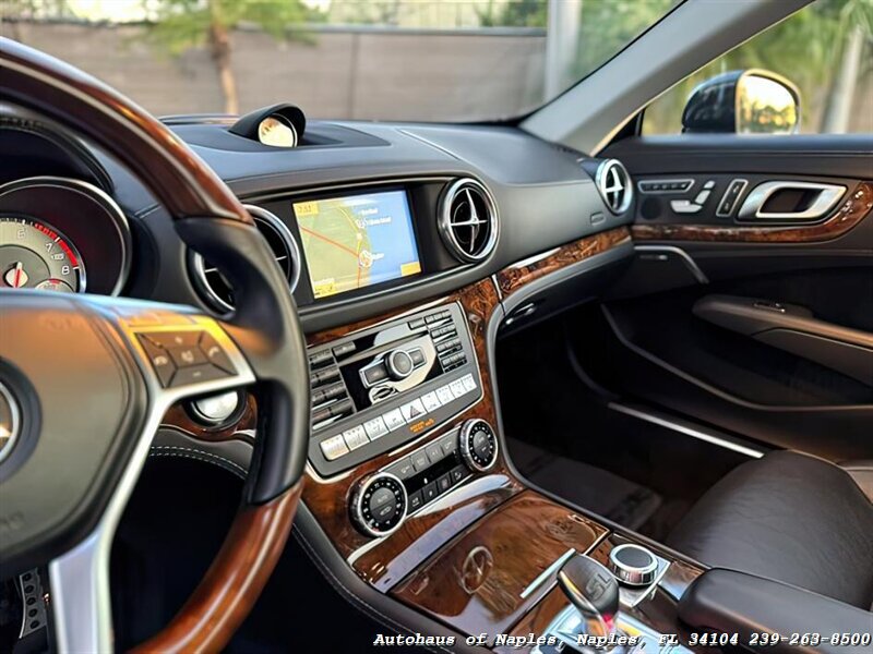 2013 Mercedes-Benz SL 550   - Photo 40 - Naples, FL 34104
