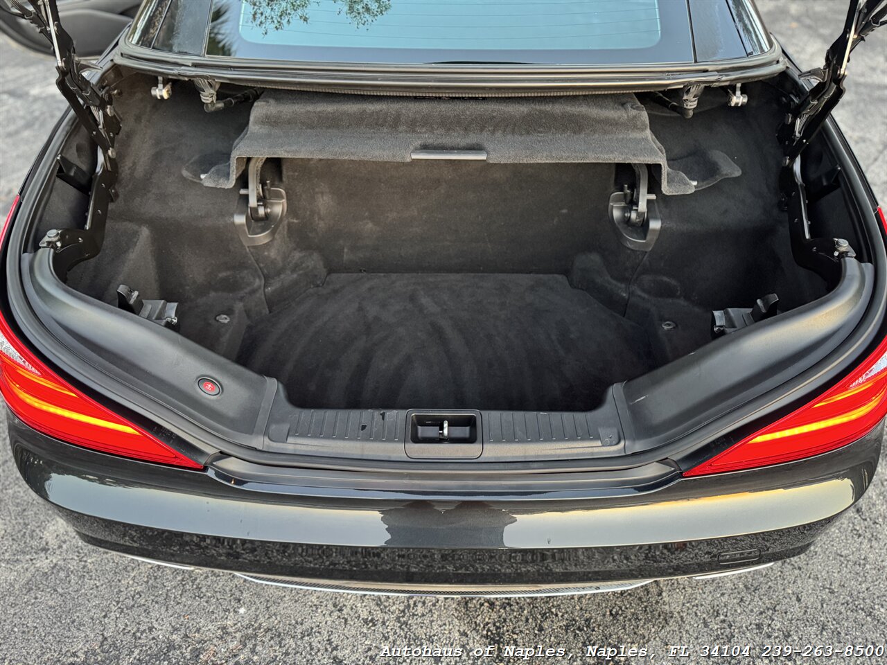 2013 Mercedes-Benz SL 550   - Photo 57 - Naples, FL 34104