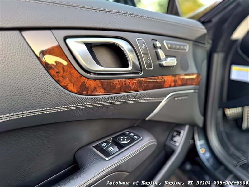 2013 Mercedes-Benz SL 550   - Photo 38 - Naples, FL 34104