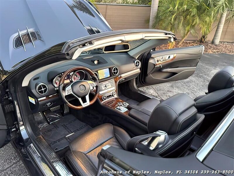 2013 Mercedes-Benz SL 550   - Photo 79 - Naples, FL 34104
