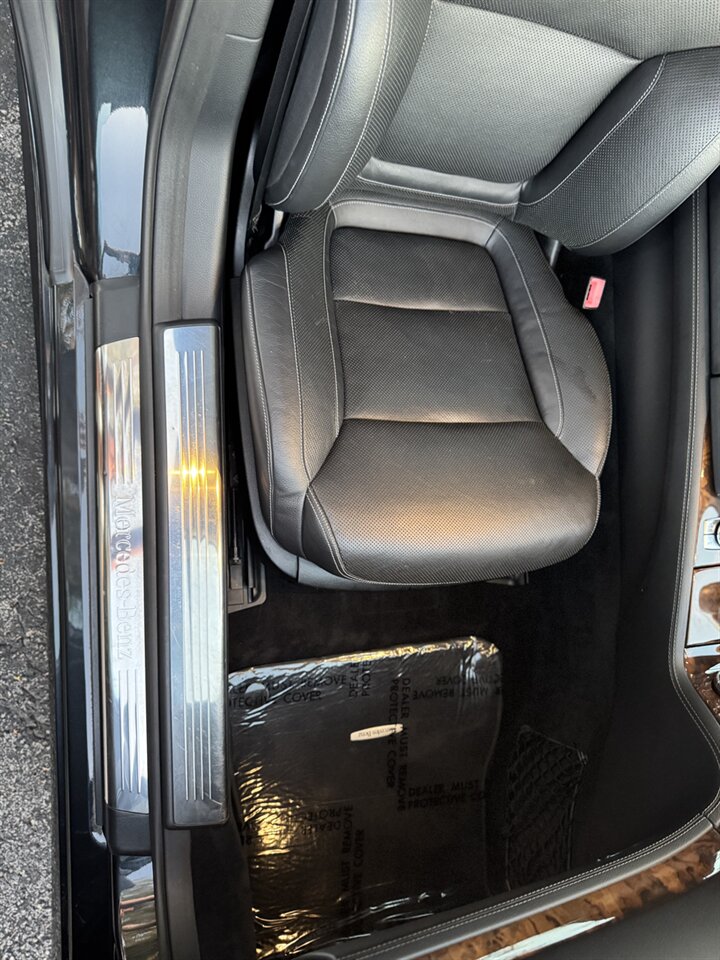 2013 Mercedes-Benz SL 550   - Photo 30 - Naples, FL 34104