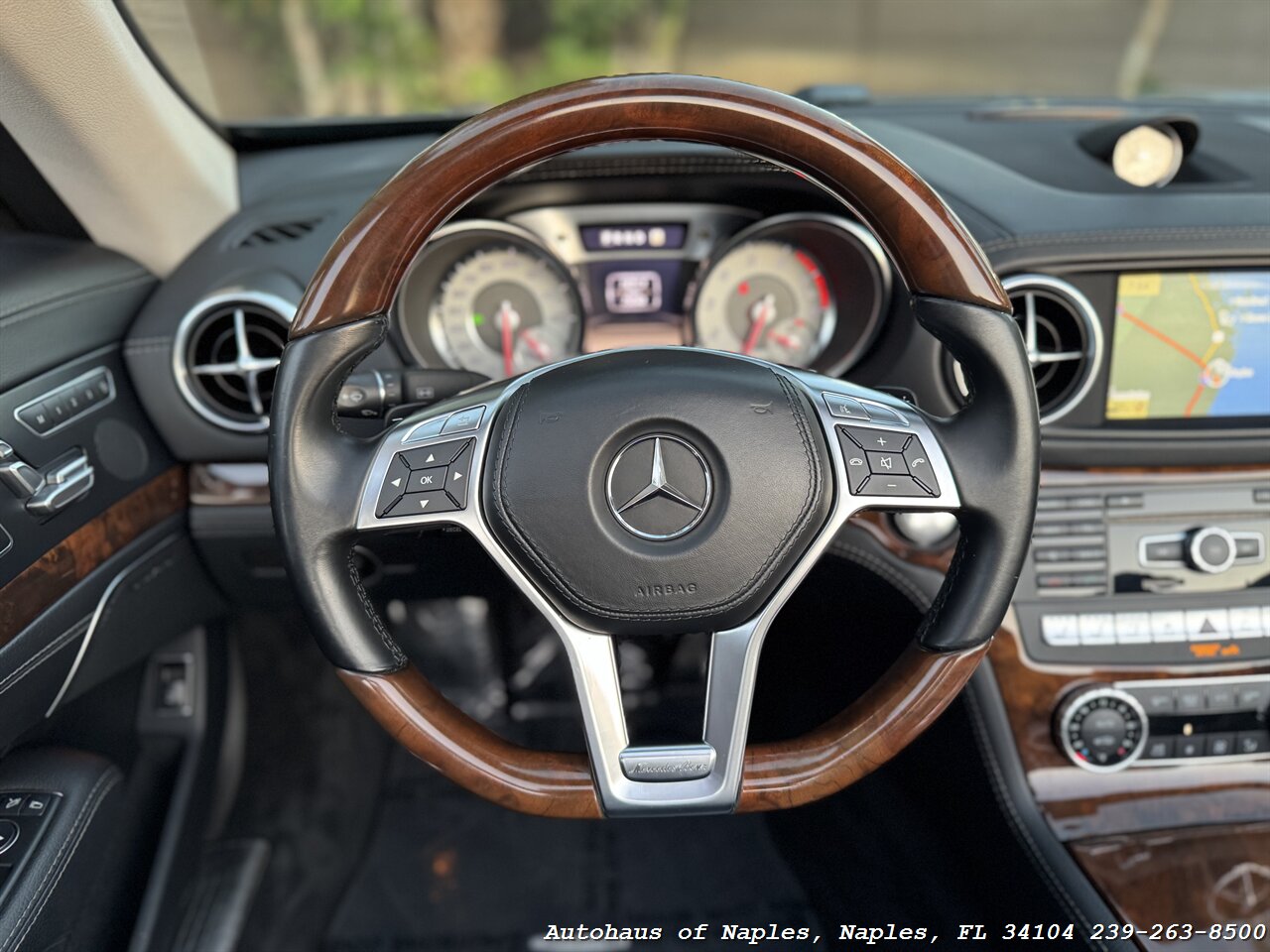 2013 Mercedes-Benz SL 550   - Photo 70 - Naples, FL 34104
