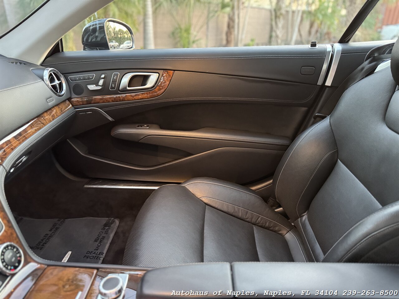 2013 Mercedes-Benz SL 550   - Photo 42 - Naples, FL 34104