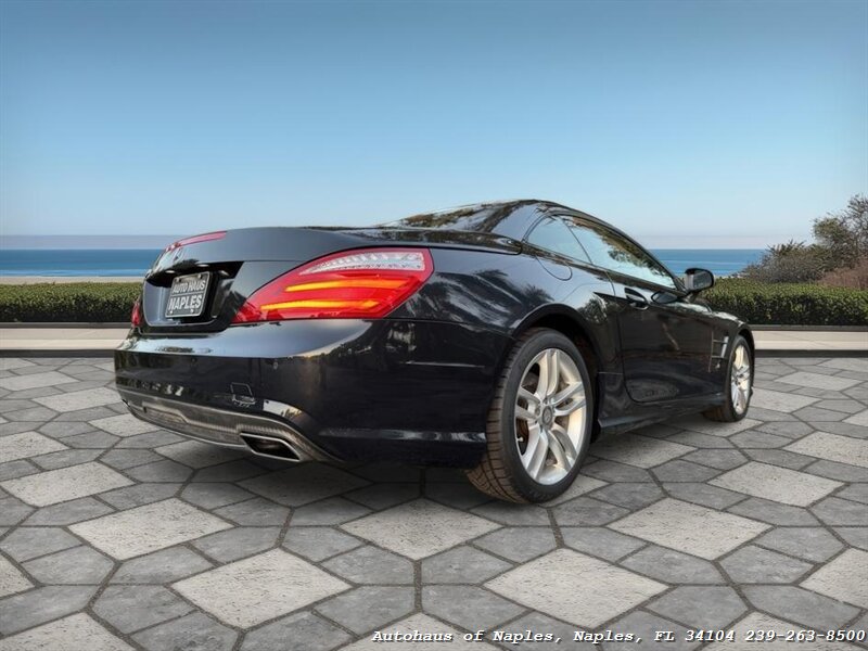 2013 Mercedes-Benz SL 550   - Photo 35 - Naples, FL 34104