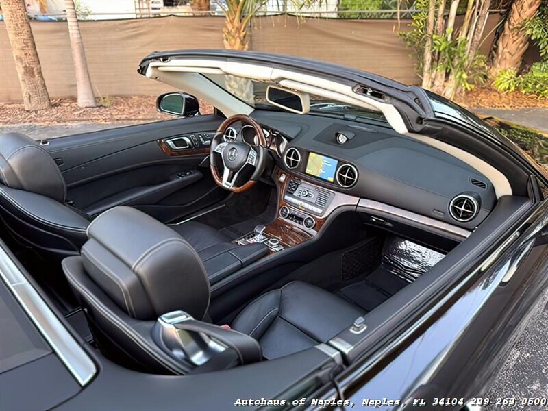 2013 Mercedes-Benz SL 550   - Photo 66 - Naples, FL 34104