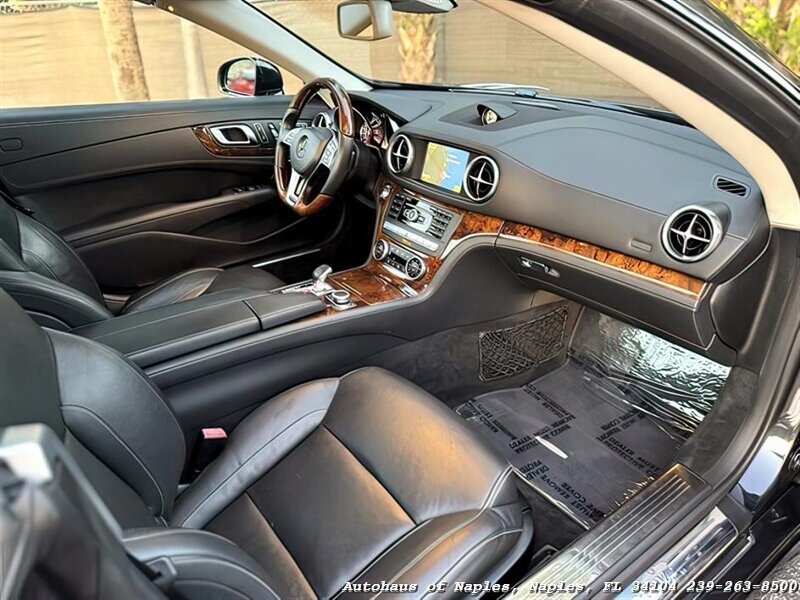 2013 Mercedes-Benz SL 550   - Photo 45 - Naples, FL 34104