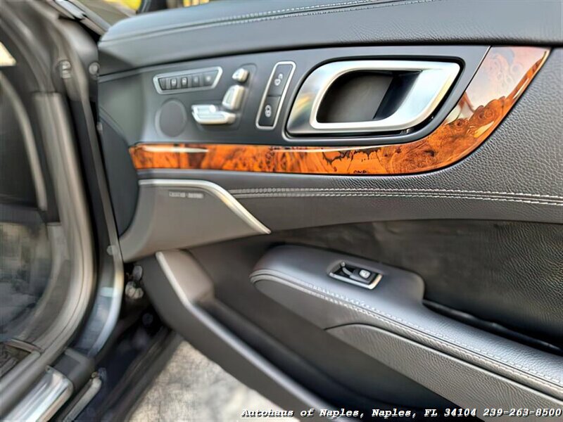 2013 Mercedes-Benz SL 550   - Photo 51 - Naples, FL 34104