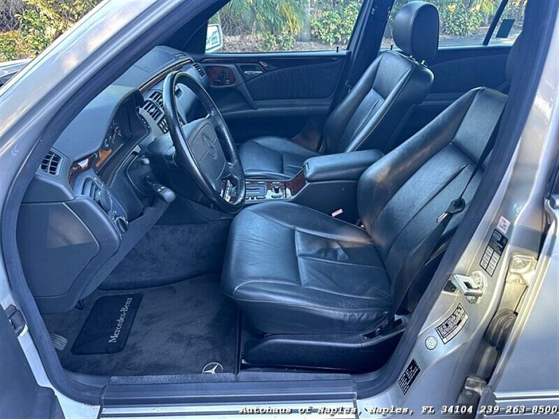 1996 Mercedes-Benz E 320 - Photo 13 - Naples, FL 34104