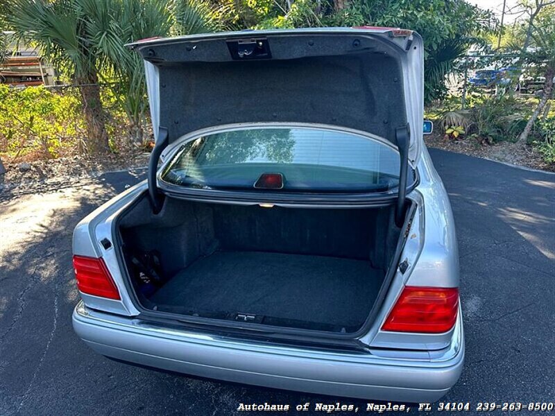 1996 Mercedes-Benz E 320 - Photo 10 - Naples, FL 34104