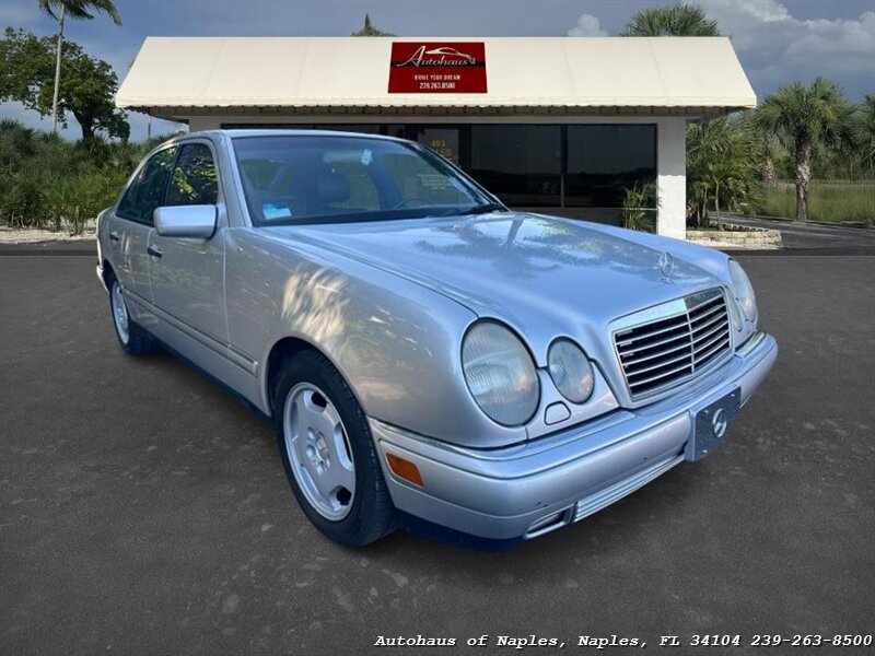 1996 Mercedes-Benz E 320  