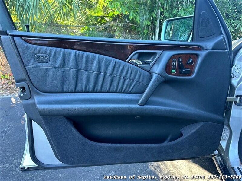 1996 Mercedes-Benz E 320 - Photo 15 - Naples, FL 34104