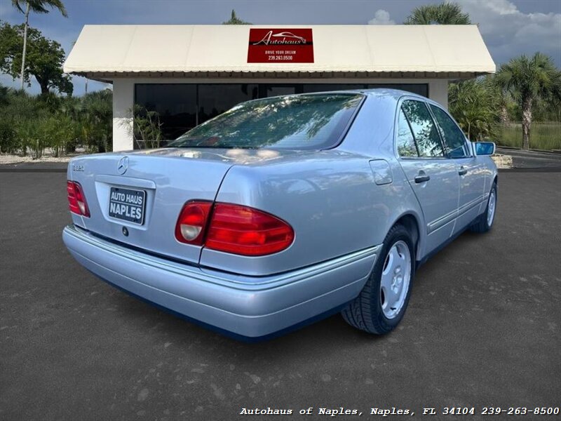 1996 Mercedes-Benz E 320 - Photo 8 - Naples, FL 34104