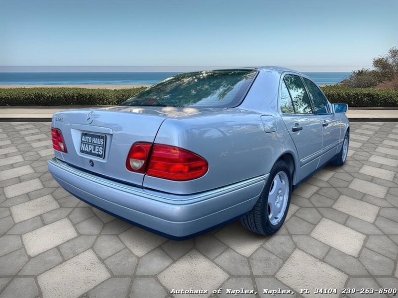 1996 Mercedes-Benz E 320 - Photo 8 - Naples, FL 34104