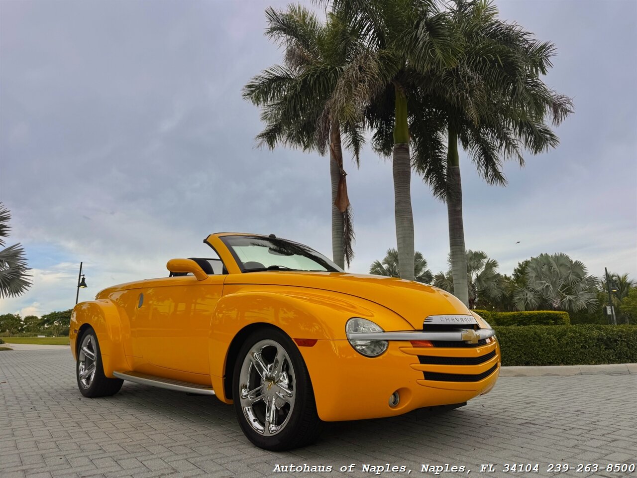 2005 Chevrolet SSR LS   - Photo 1 - Naples, FL 34104