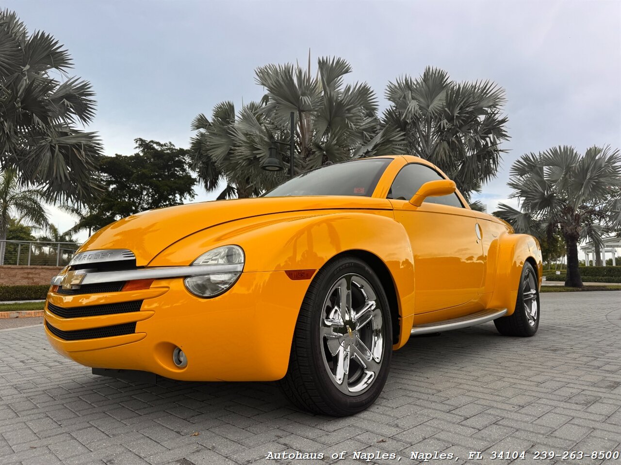 2005 Chevrolet SSR LS   - Photo 13 - Naples, FL 34104