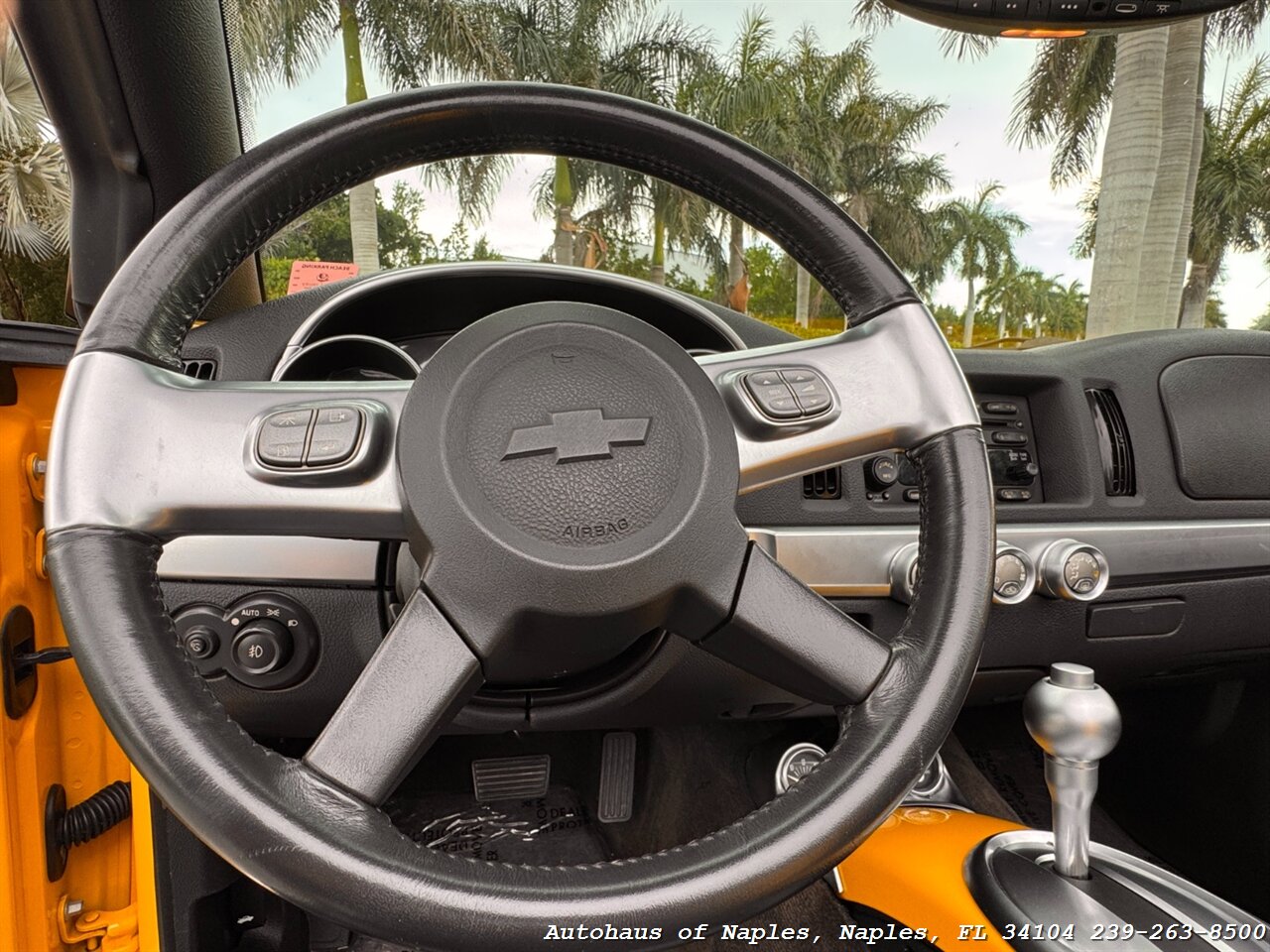 2005 Chevrolet SSR LS   - Photo 33 - Naples, FL 34104
