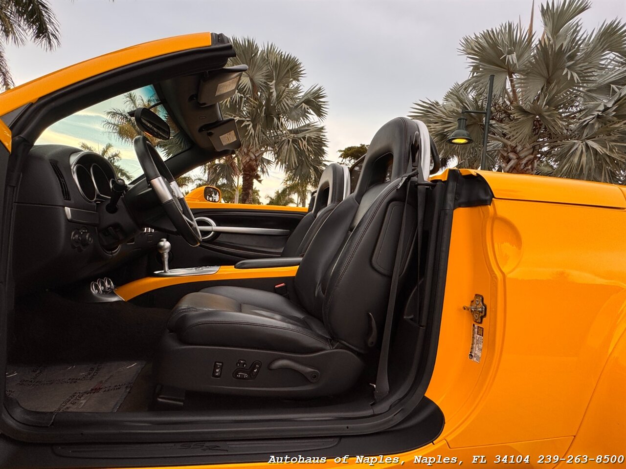 2005 Chevrolet SSR LS   - Photo 26 - Naples, FL 34104