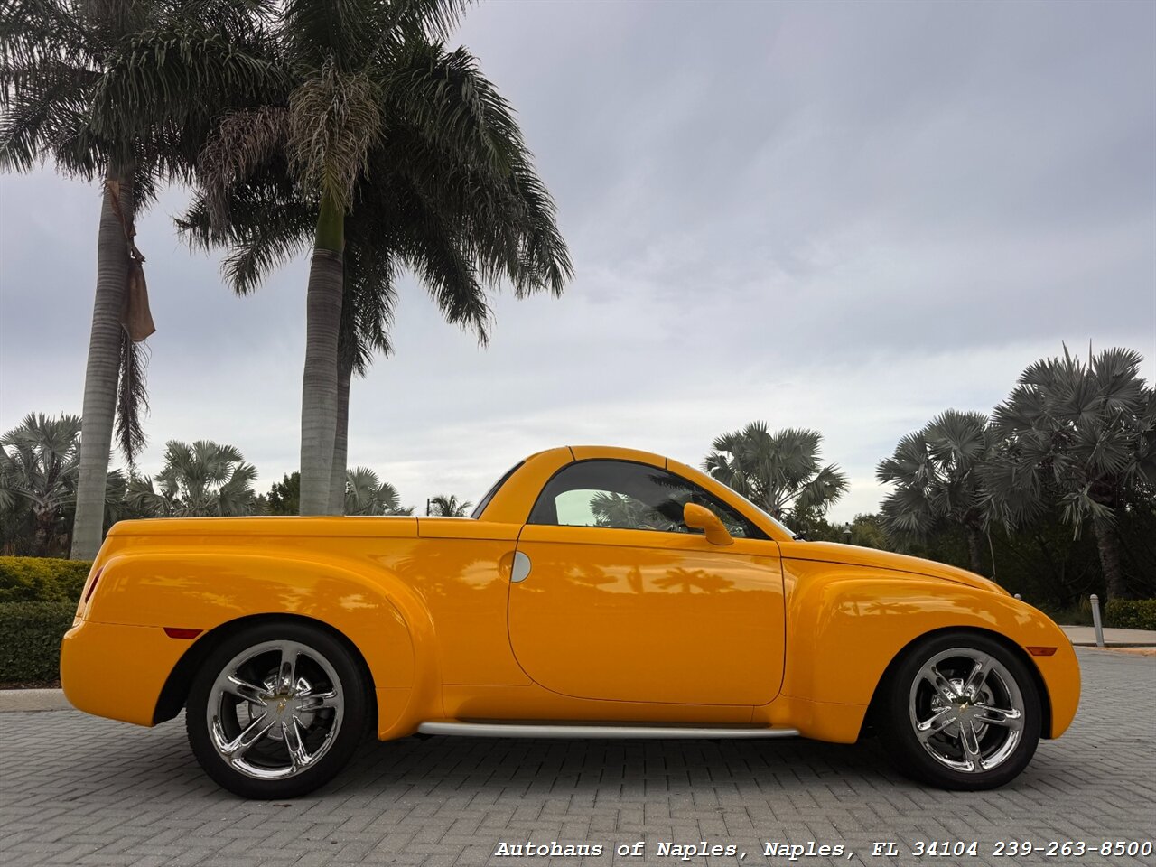 2005 Chevrolet SSR LS   - Photo 21 - Naples, FL 34104