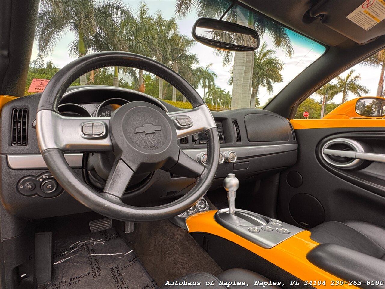 2005 Chevrolet SSR LS   - Photo 32 - Naples, FL 34104