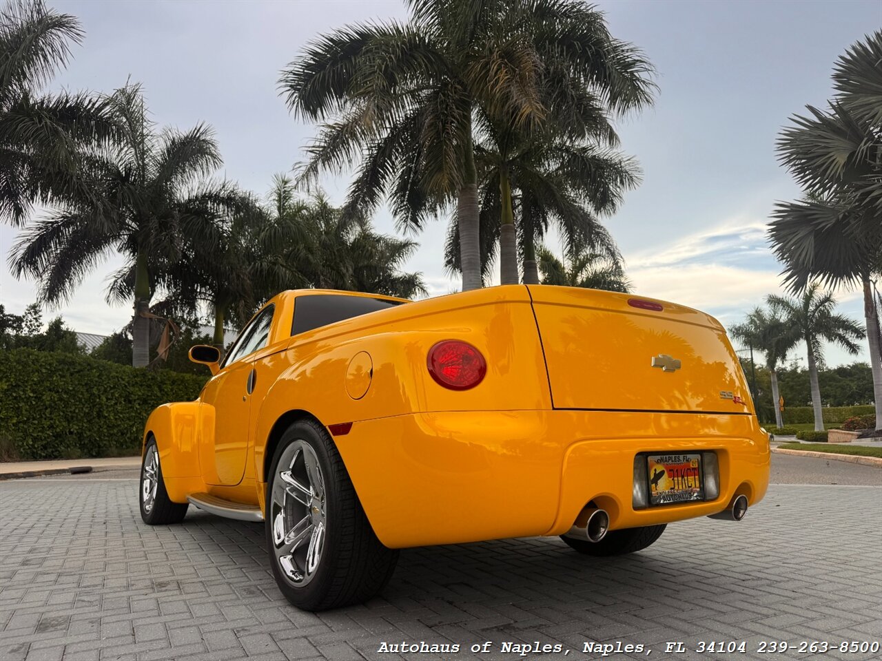 2005 Chevrolet SSR LS   - Photo 17 - Naples, FL 34104