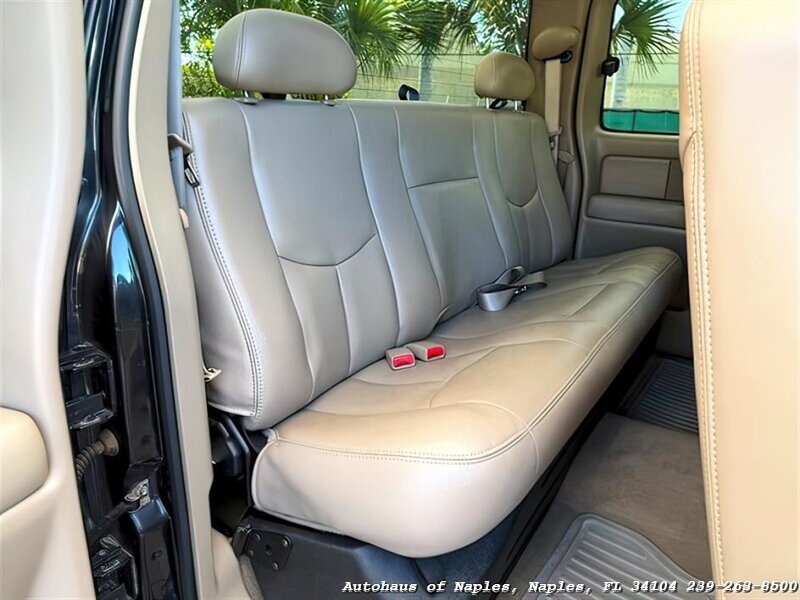 2004 Chevrolet Silverado 2500 Work Truck 4dr Extended Cab Work Truck   - Photo 37 - Naples, FL 34104