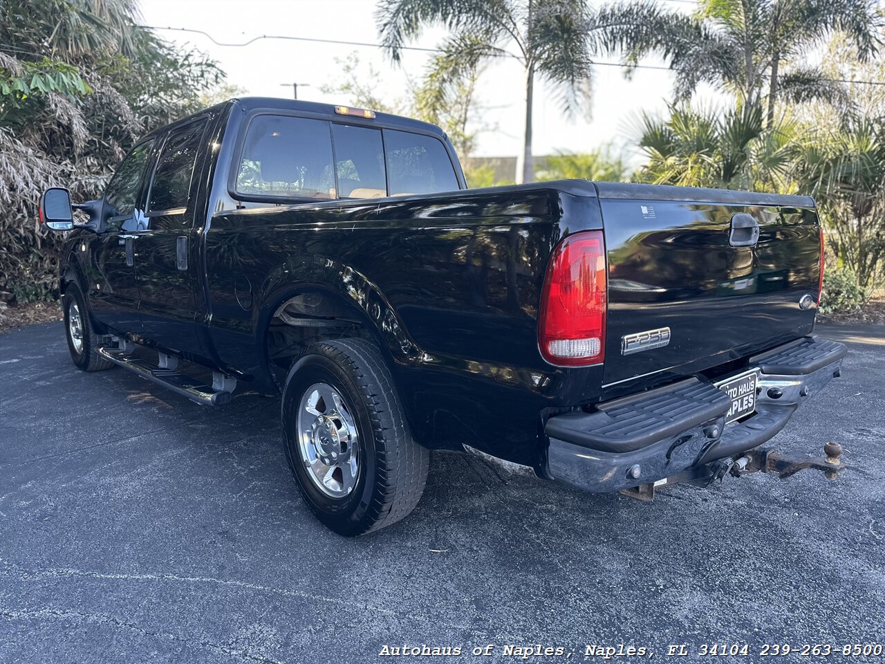 2007 Ford F-250 Super Duty Lariat   - Photo 8 - Naples, FL 34104