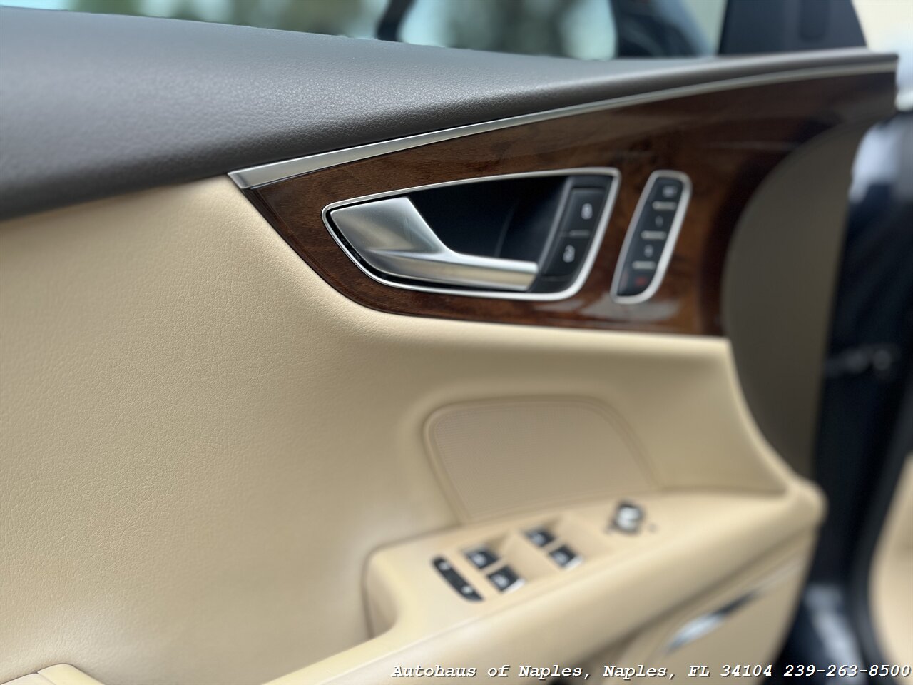 2012 Audi A7 3.0T quattro Premium - Photo 8 - Naples, FL 34104