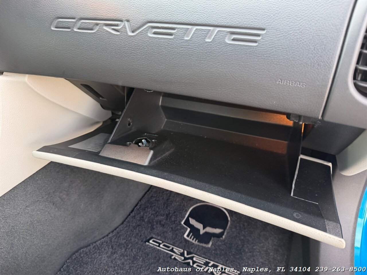 2008 Chevrolet Corvette   - Photo 108 - Naples, FL 34104