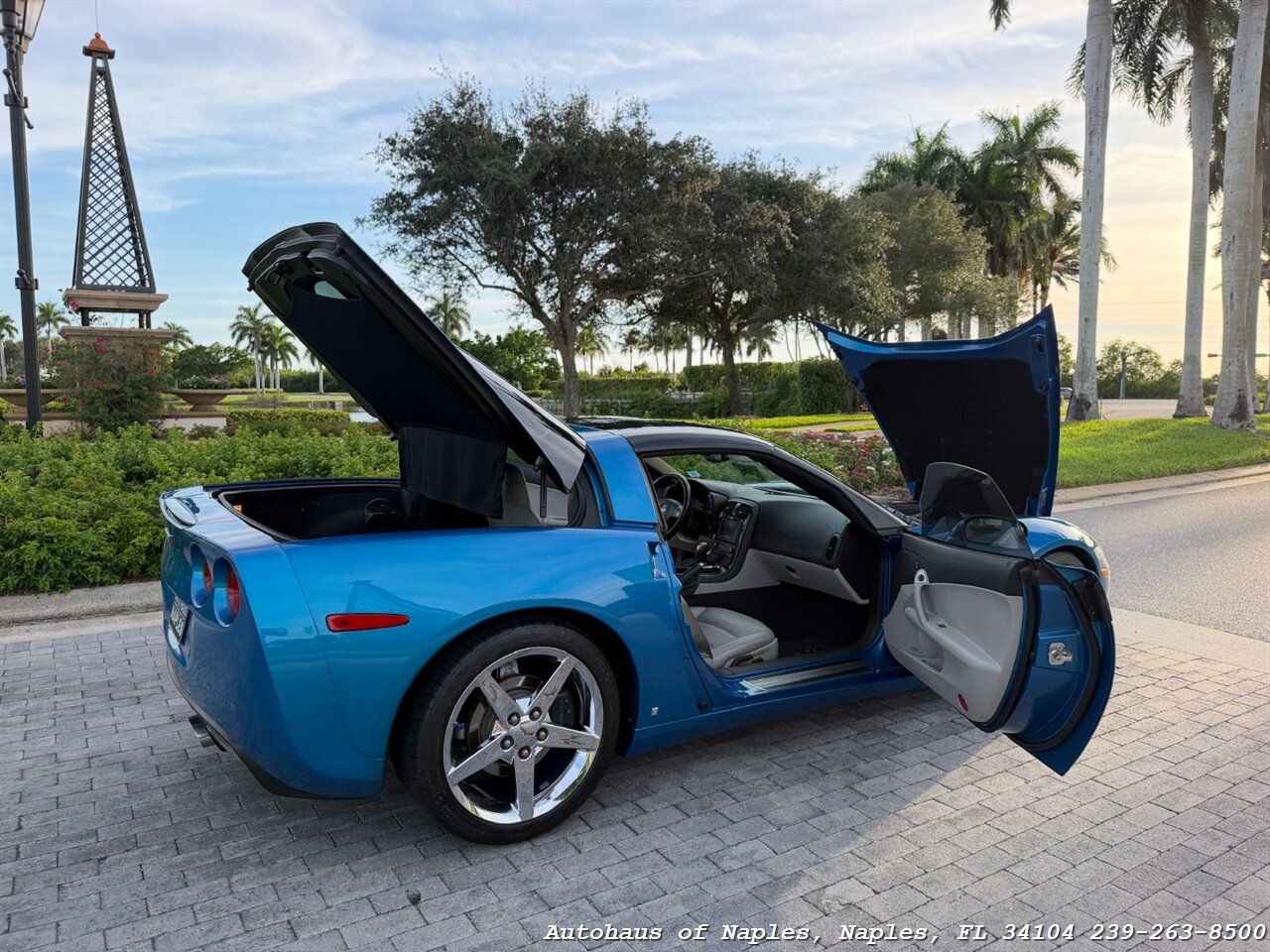 2008 Chevrolet Corvette   - Photo 12 - Naples, FL 34104