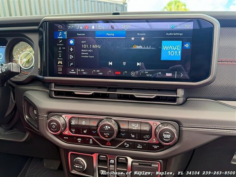 2024 Jeep Wrangler Rubicon 392 photo 35