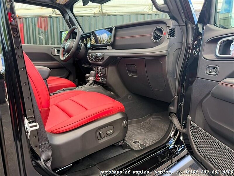2024 Jeep Wrangler Rubicon 392 photo 31