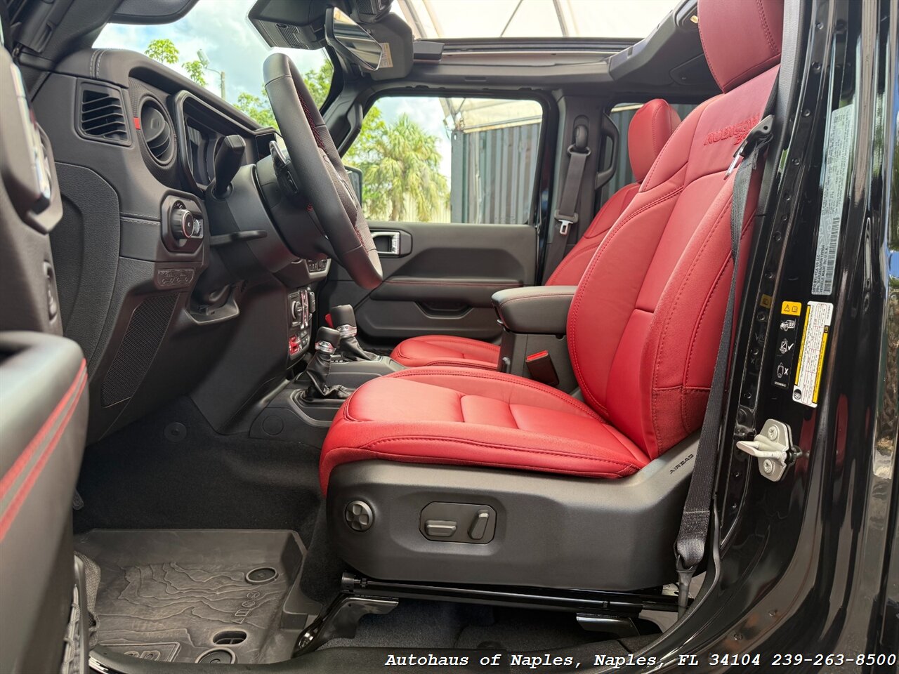 2024 Jeep Wrangler Rubicon 392 - Photo 22 - Naples, FL 34104