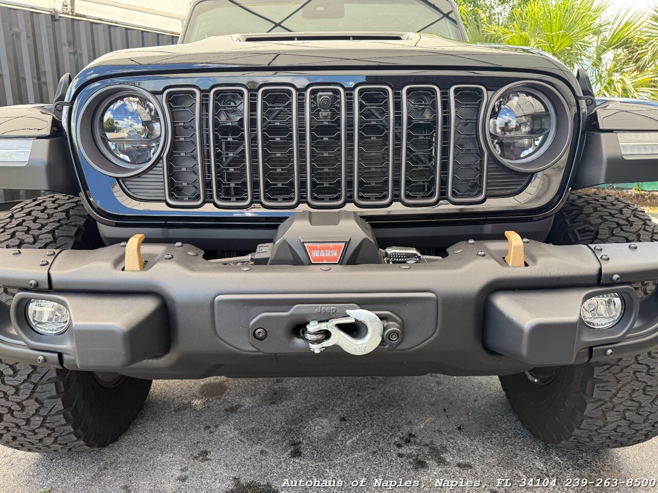 2024 Jeep Wrangler Rubicon 392 - Photo 15 - Naples, FL 34104