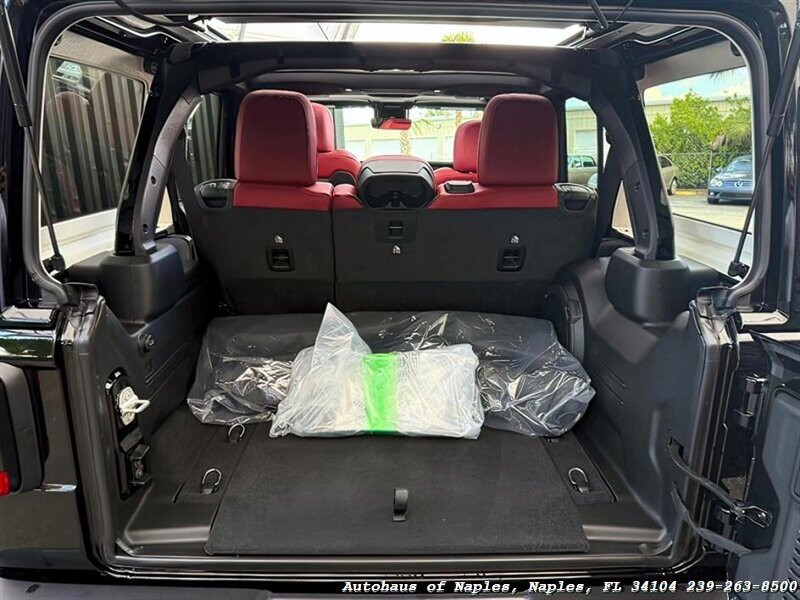2024 Jeep Wrangler Rubicon 392 photo 27