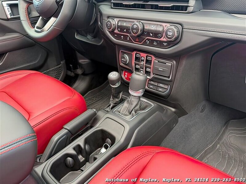 2024 Jeep Wrangler Rubicon 392 photo 34