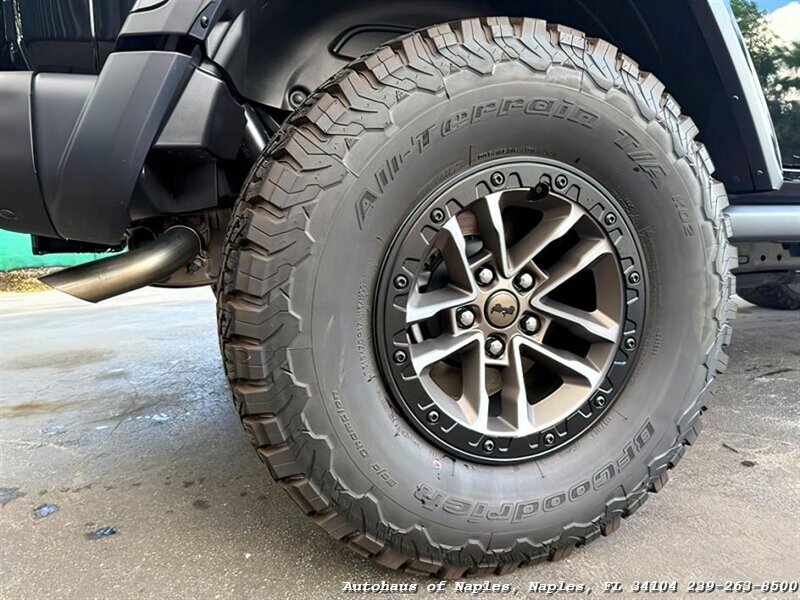 2024 Jeep Wrangler Rubicon 392 photo 11