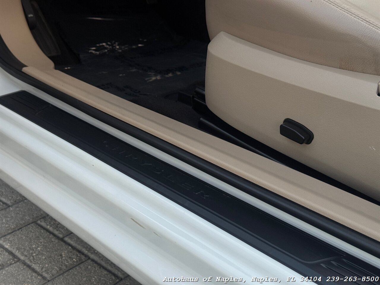 2013 Chrysler 200 Touring - Photo 50 - Naples, FL 34104