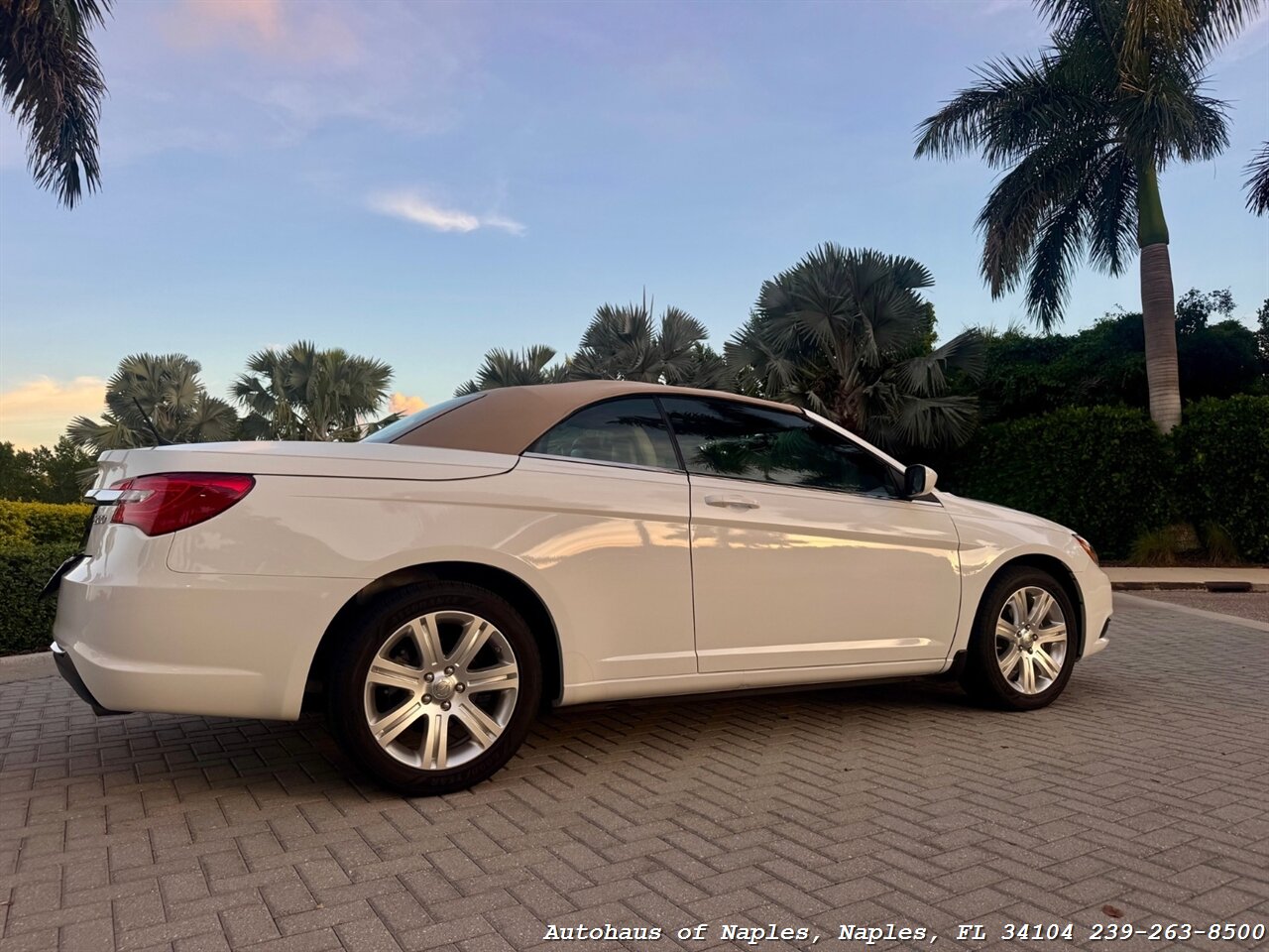 2013 Chrysler 200 Touring - Photo 8 - Naples, FL 34104