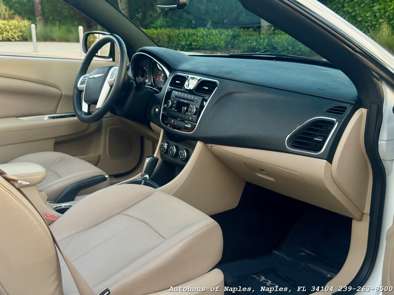 2013 Chrysler 200 Touring - Photo 33 - Naples, FL 34104