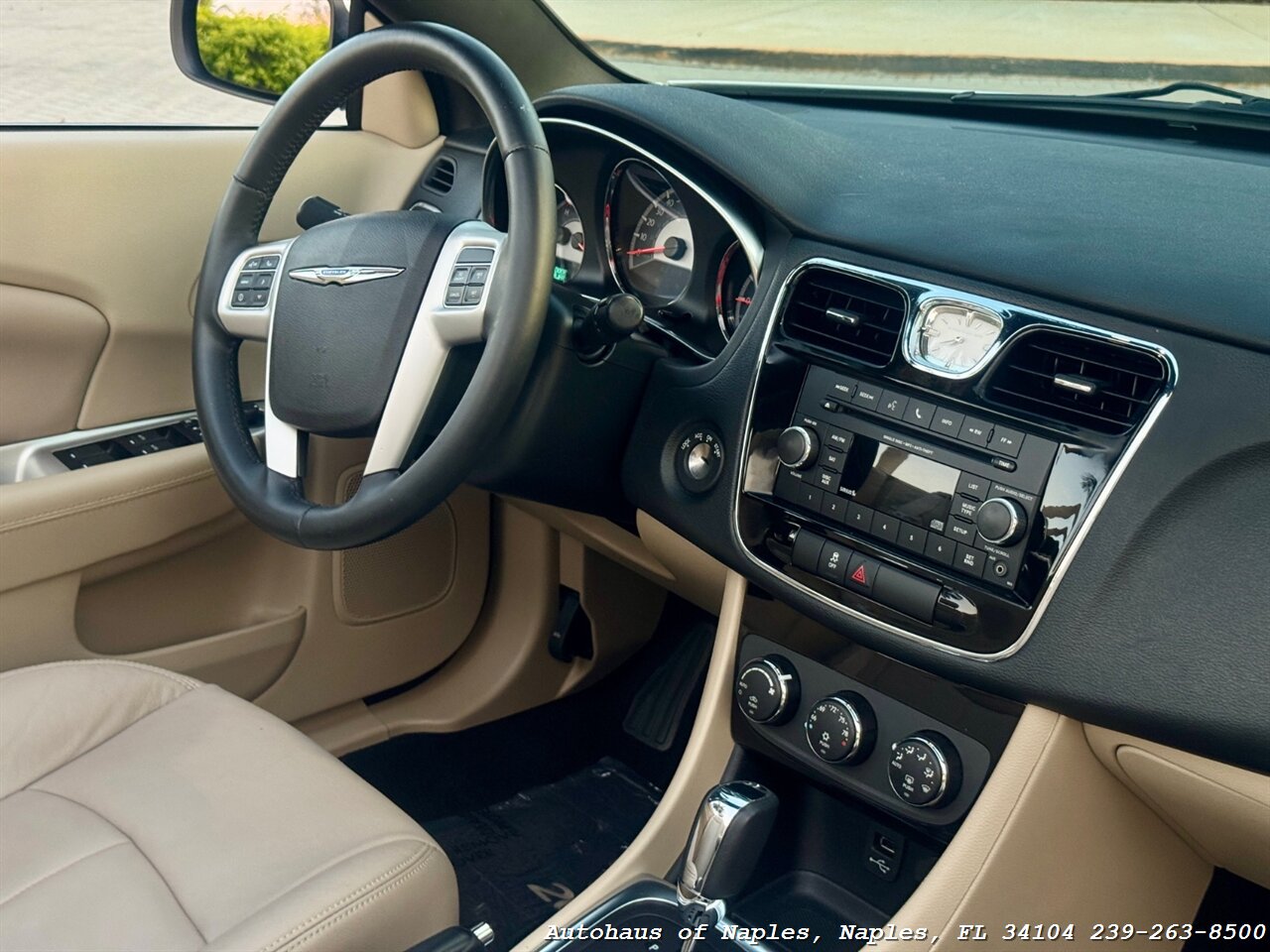 2013 Chrysler 200 Touring - Photo 35 - Naples, FL 34104