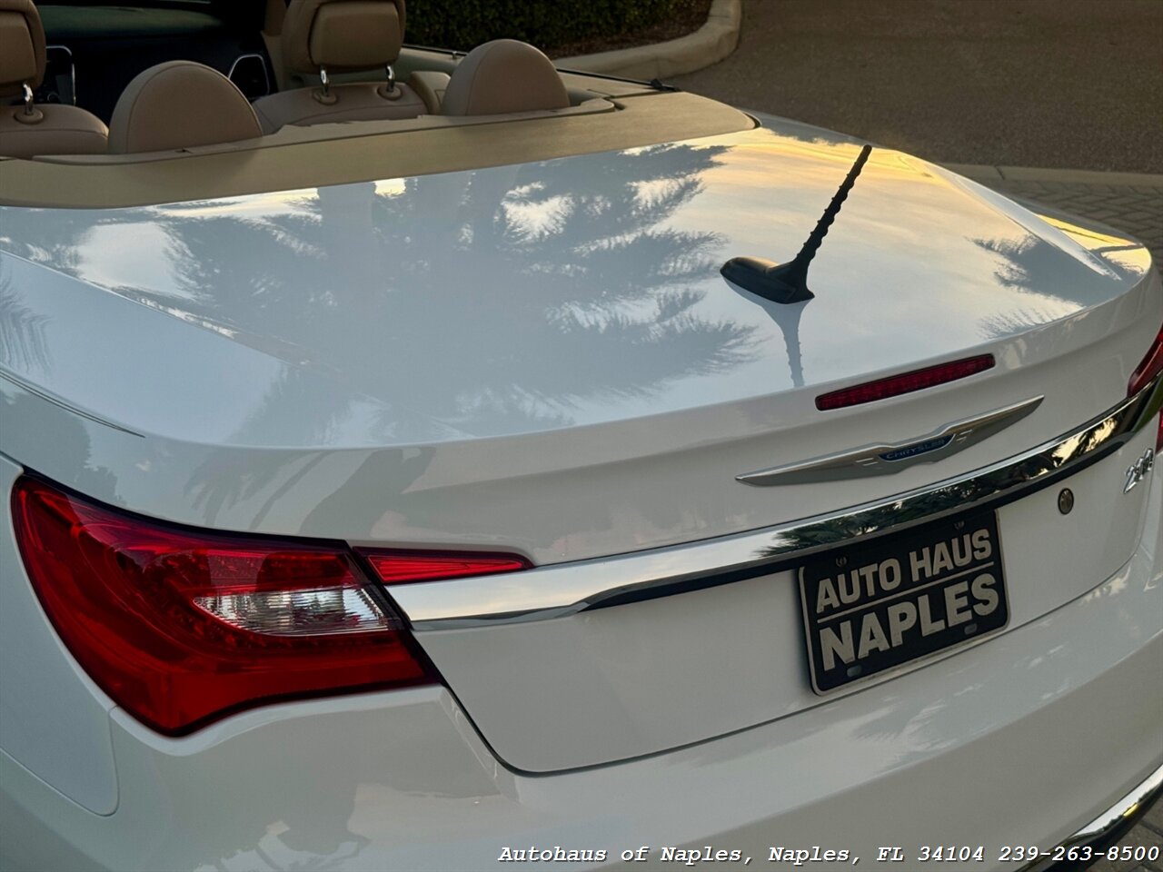 2013 Chrysler 200 Touring - Photo 16 - Naples, FL 34104