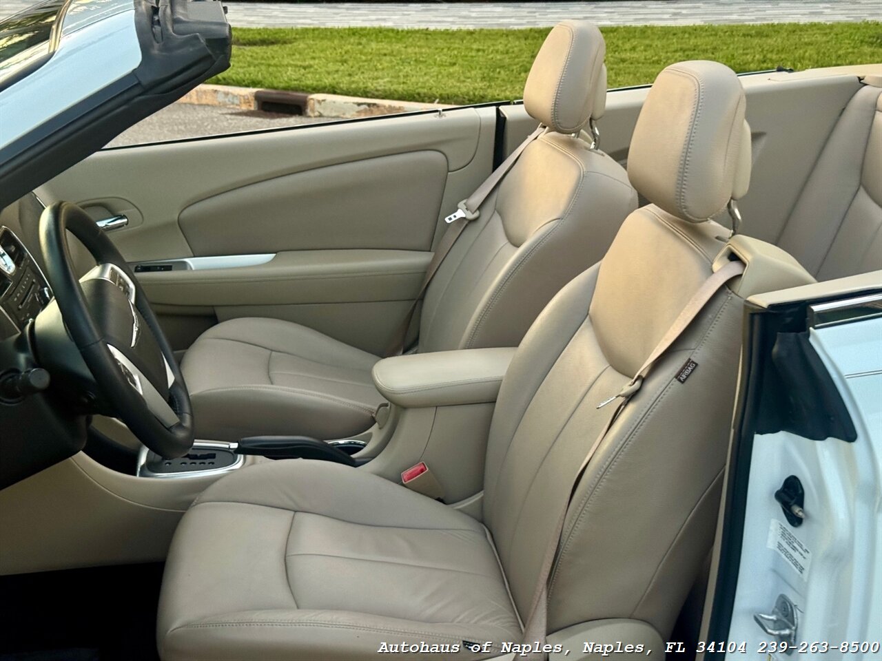 2013 Chrysler 200 Touring - Photo 21 - Naples, FL 34104
