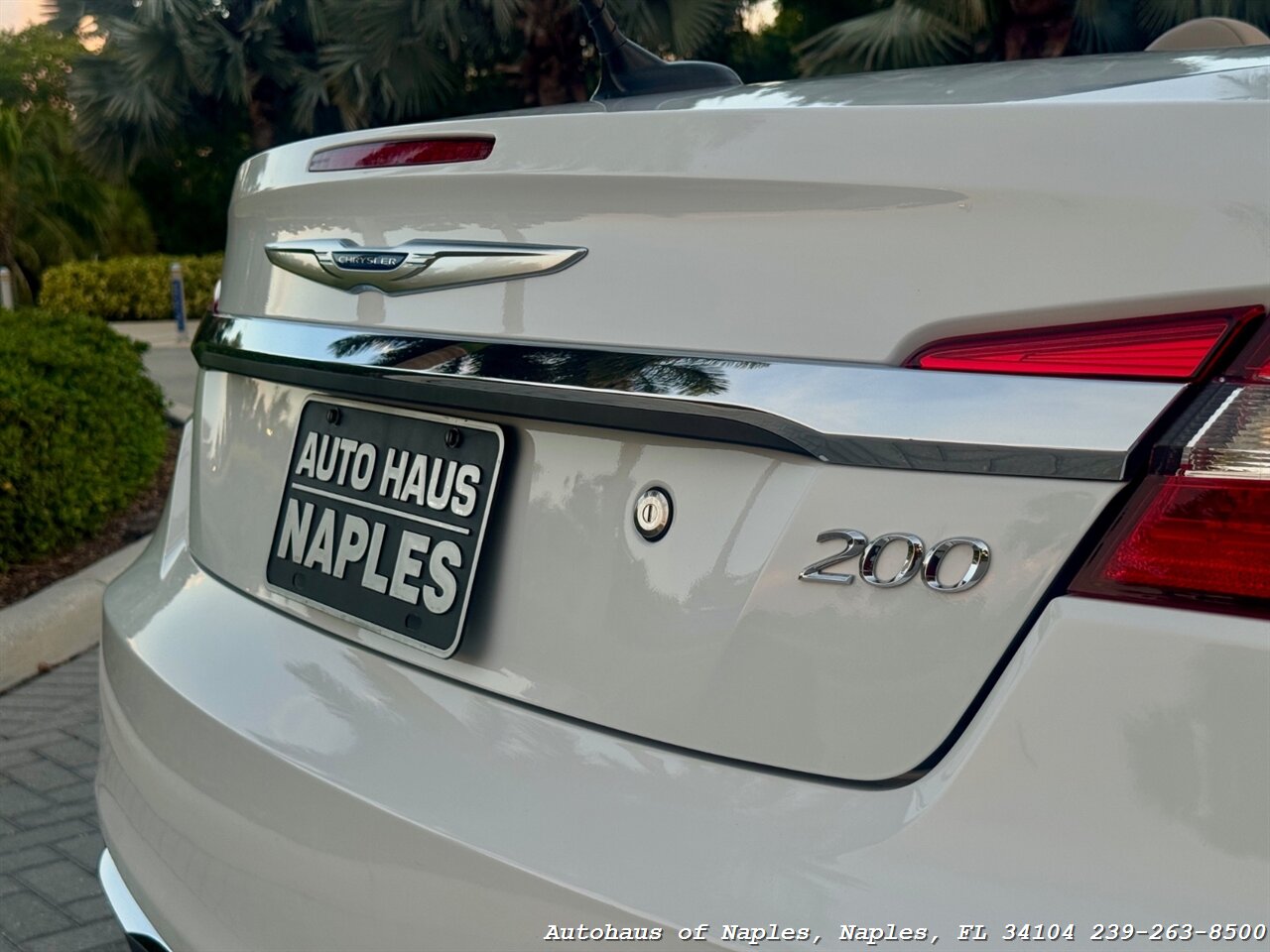 2013 Chrysler 200 Touring - Photo 12 - Naples, FL 34104
